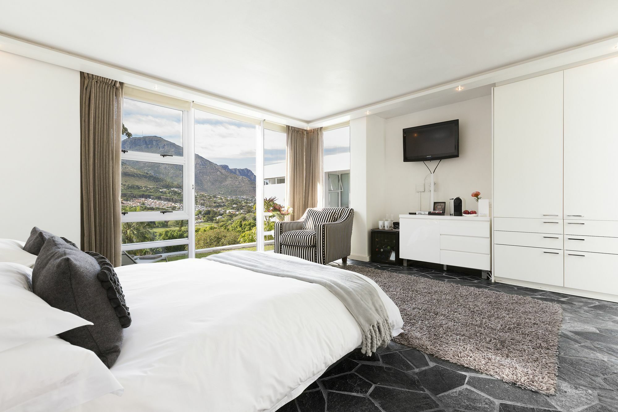 Cube Guest House Хаут-Бей Экстерьер фото